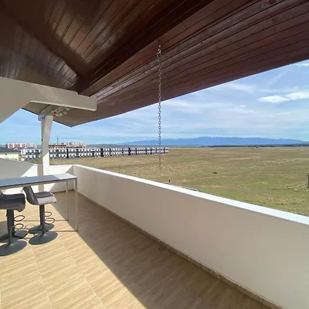 Penthouse Mountain View